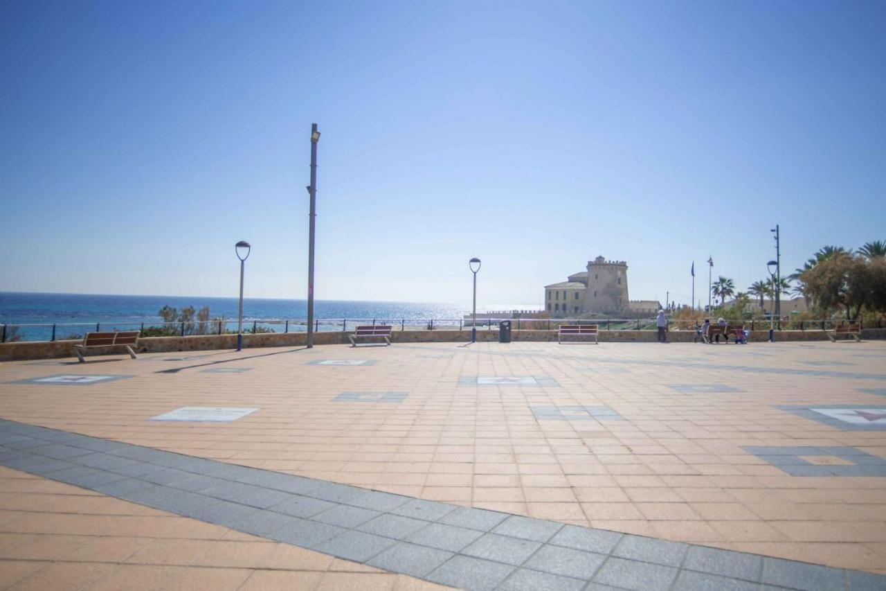 Beautiful Two Bedroom Apartment Next To The Beachfront Torre de la Horadada Eksteriør billede